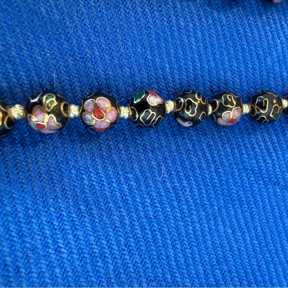 Vintage Elegant Black and Gold Floral Cloisonné Beaded Necklace - Picture 9 of 9